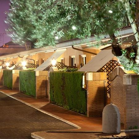 Hotel Piccolo Borgo Roma Esterno foto