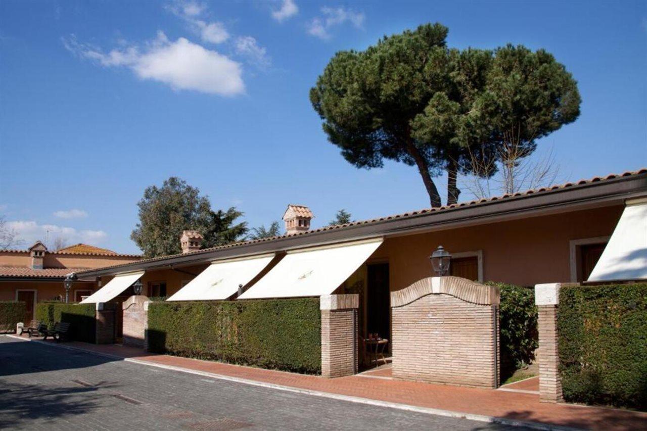 Hotel Piccolo Borgo Roma Esterno foto