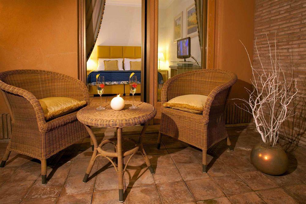 Hotel Piccolo Borgo Roma Esterno foto