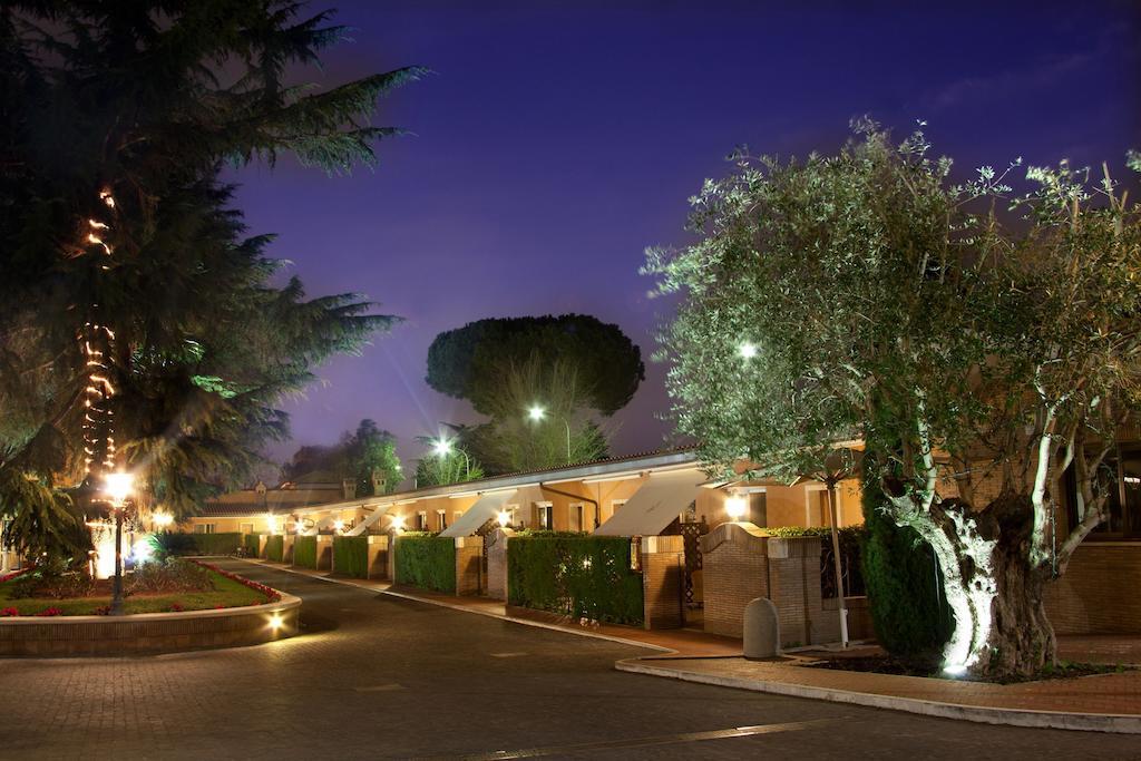 Hotel Piccolo Borgo Roma Esterno foto