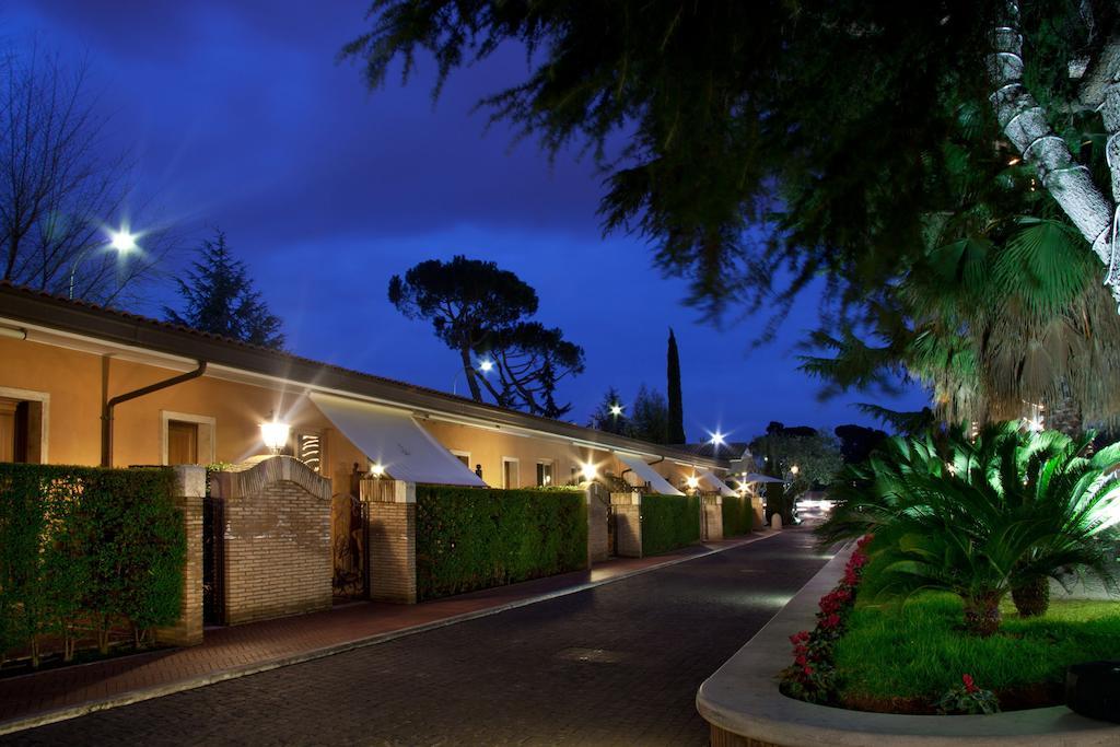 Hotel Piccolo Borgo Roma Esterno foto