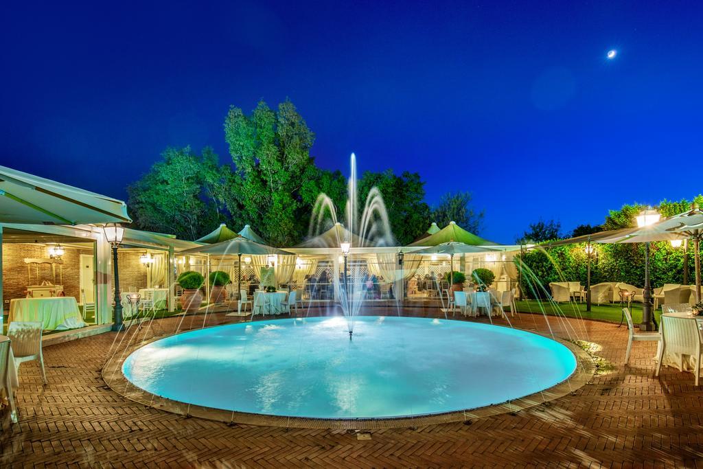 Hotel Piccolo Borgo Roma Esterno foto