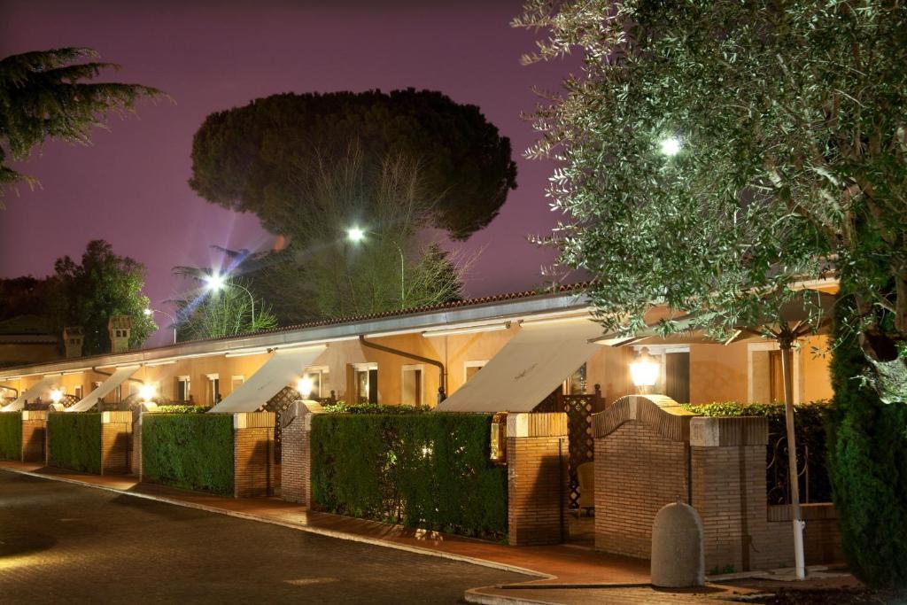 Hotel Piccolo Borgo Roma Esterno foto