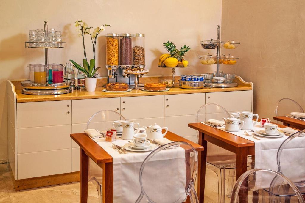 Hotel Piccolo Borgo Roma Esterno foto