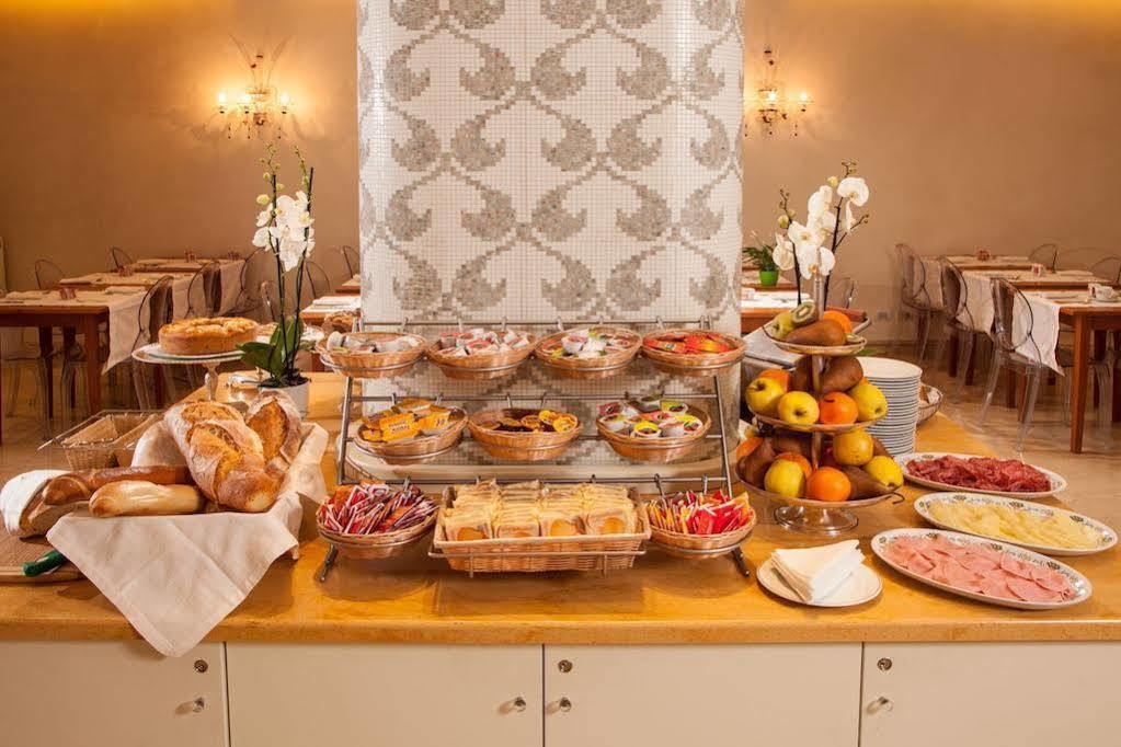 Hotel Piccolo Borgo Roma Esterno foto